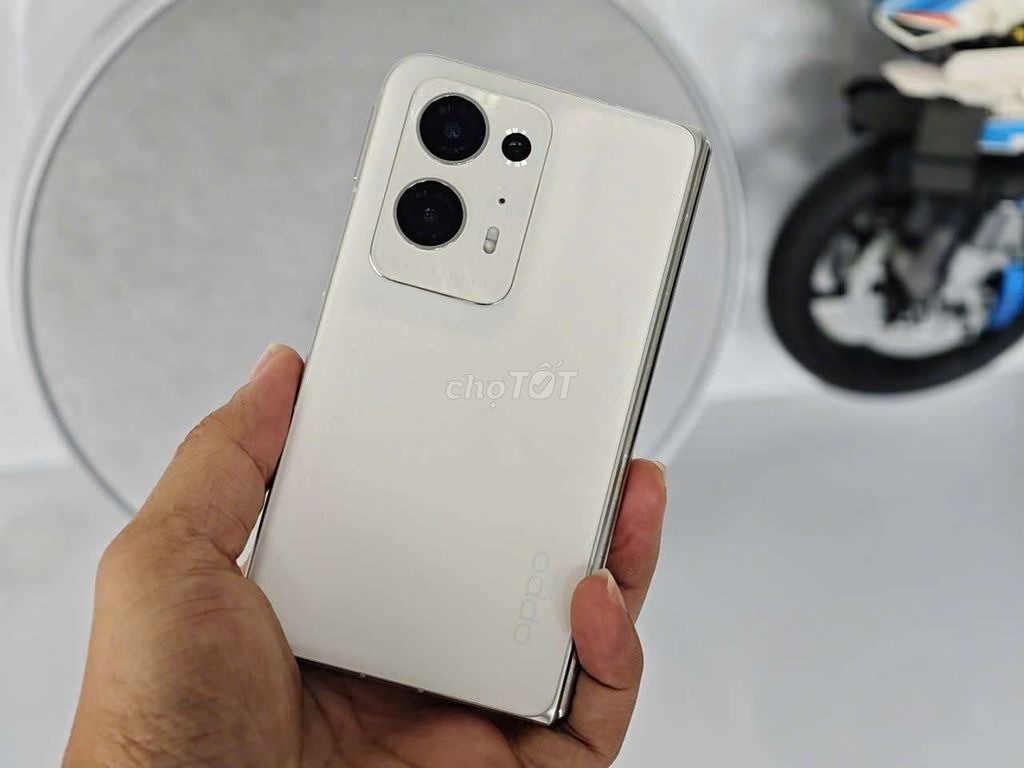 OPPO Find N2 16GB 512GB Trắng Màn Gập. Mua bán Điện thoại tại Quận Ninh Kiều Cần Thơ được đăng bởi Lê Khang hình 1