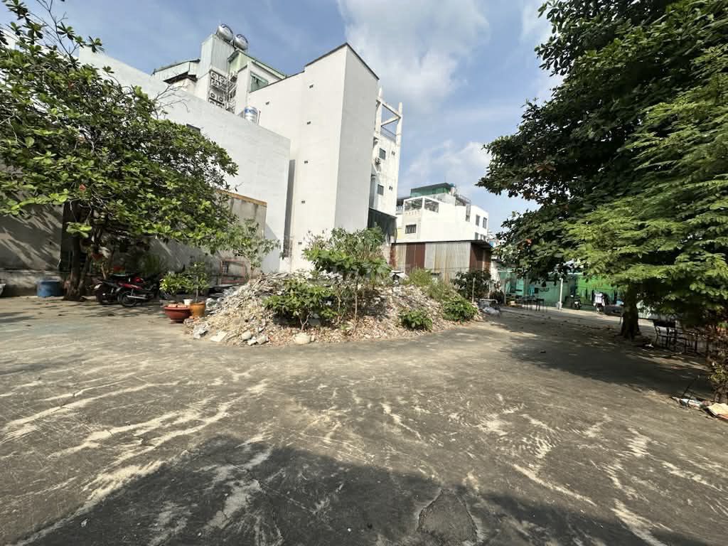 Cho thuê đất trống 1000m2 tại Tân Phú