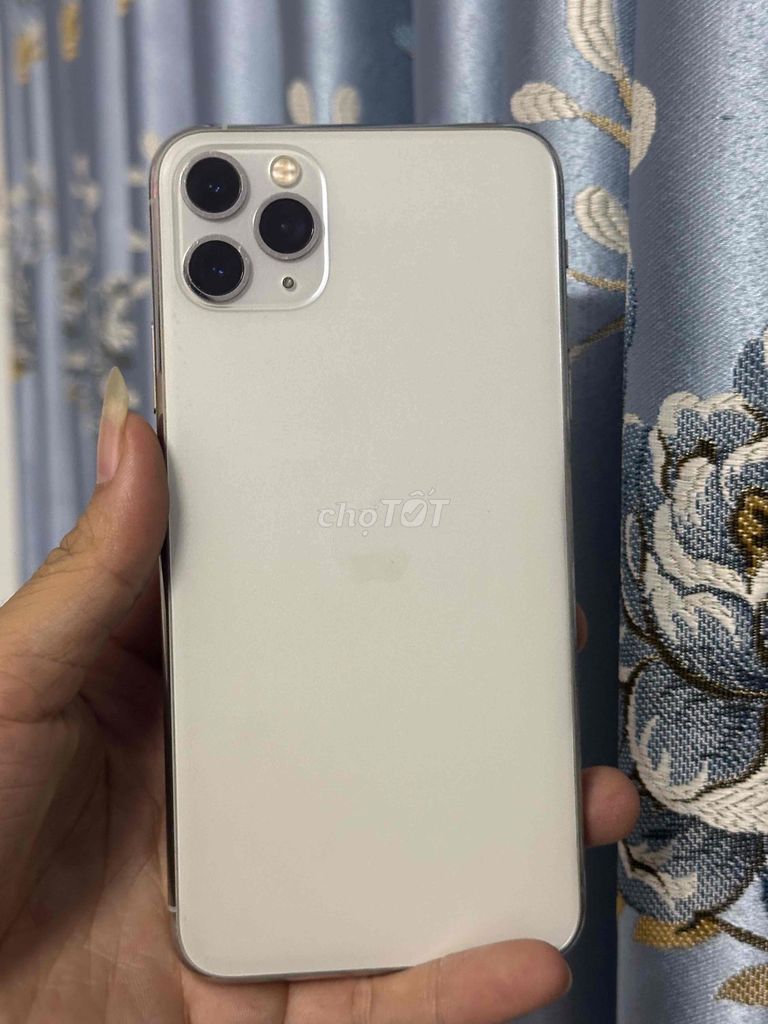 Apple iPhone 11 Pro Max 256GB Bạc. Mua bán Điện thoại tại Thị xã Kiến Tường Long An được đăng bởi sinnnn hình 1