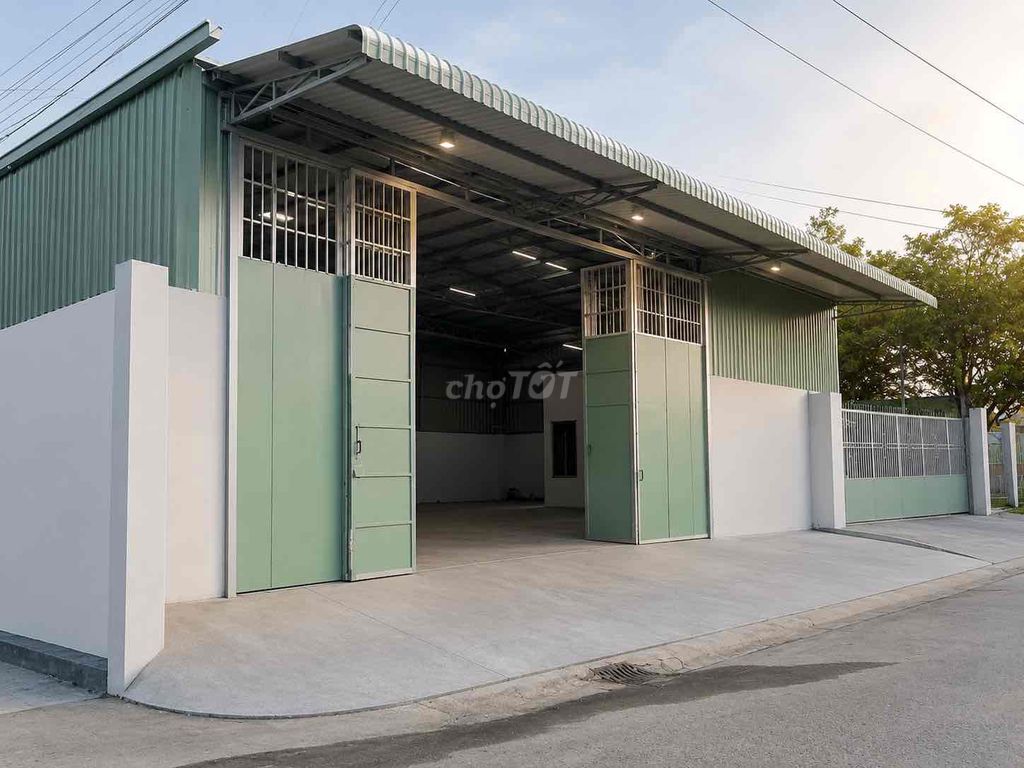 BÁN KHO XƯỞNG NHÀ VÀ ĐẤT 3200M2