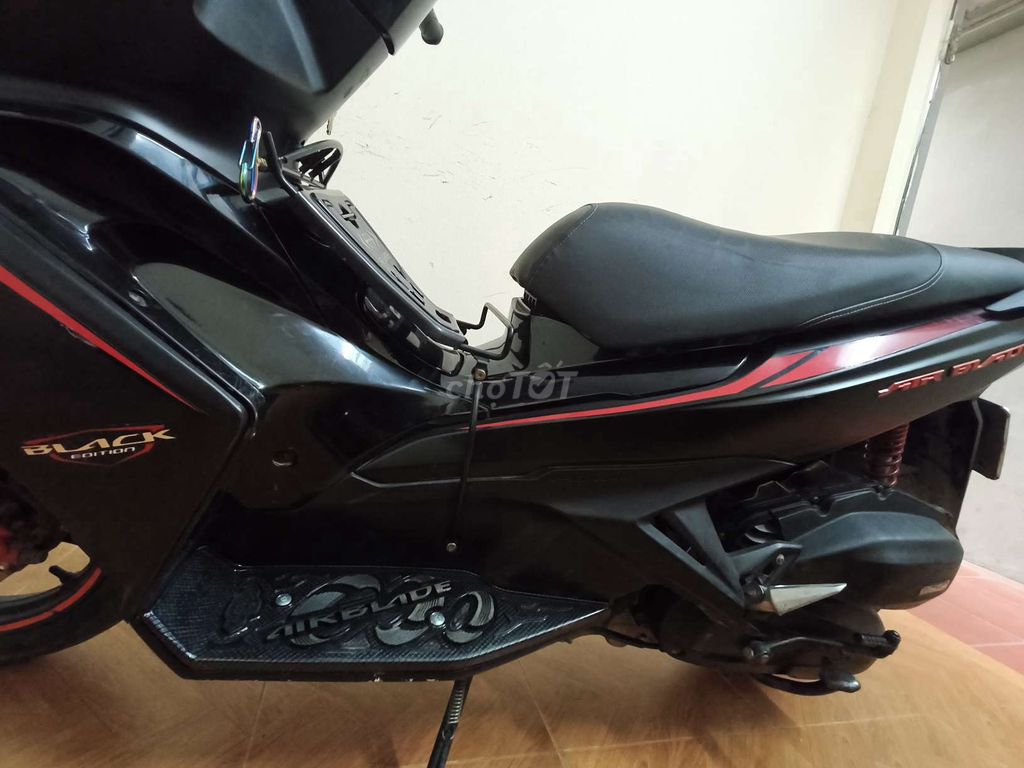 Honda Air Blade Fi 125  2024 Đen. Mua bán Xe máy tại Quận Long Biên Hà Nội được đăng bởi Mt hình 6