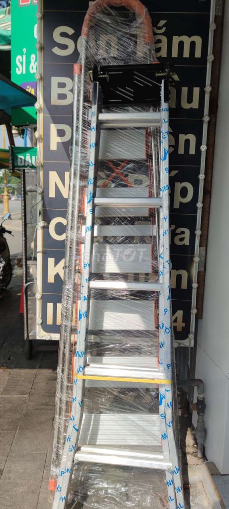 Thang đứng Kim loại 6 bậc Bạc. Mua bán Nội thất, đồ gia dụng khác tại Thành phố Thủ Dầu Một Bình Dương được đăng bởi Pham hoai bao hình 1