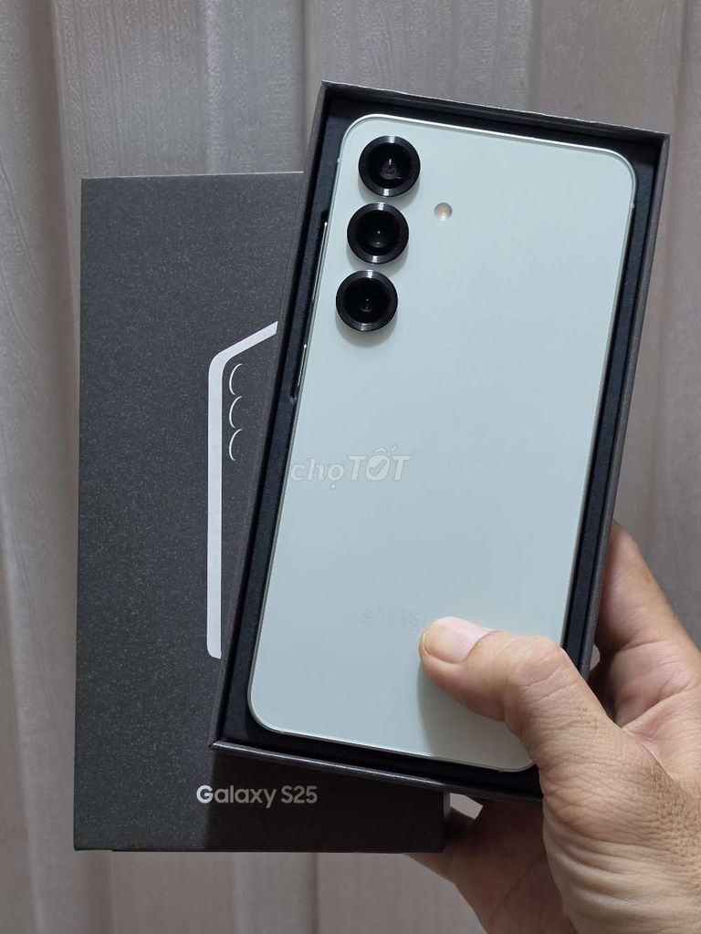 Samsung S25 5G VN fullbox 2 SIM đẹp 99,9% BHH 6/26. Mua bán Điện thoại tại Quận 10 Tp Hồ Chí Minh được đăng bởi Đăng Khôi store hình 1