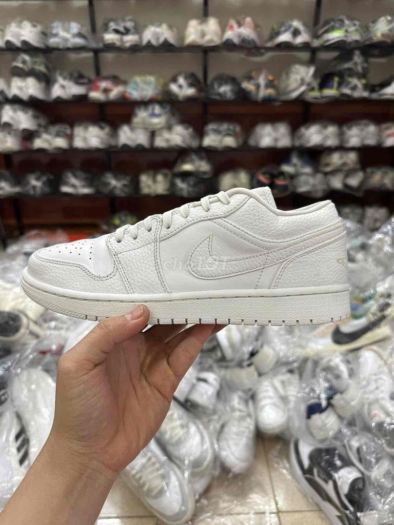 jordan 1 low quá ngon luôn ae ạ