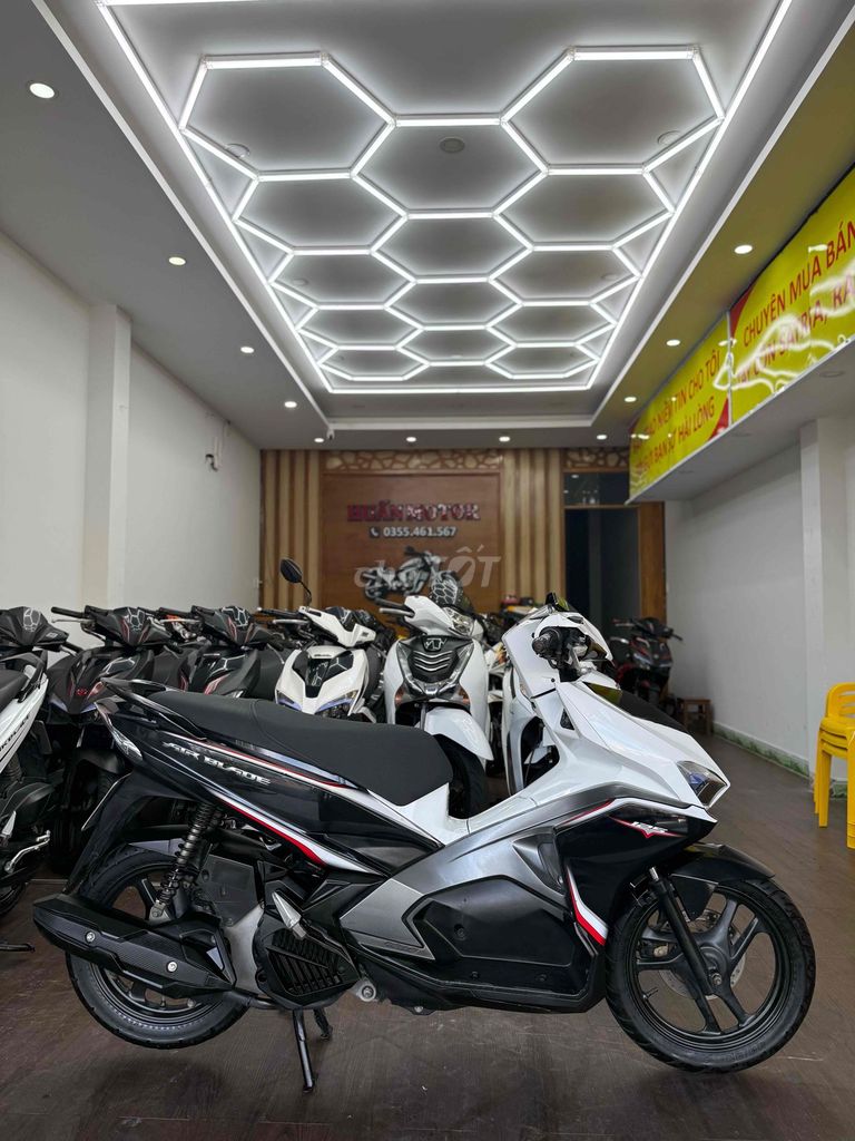 Ab 2017 màu trắng đen biển 43 cần bán. Mua bán Xe máy tại Quận Sơn Trà Đà Nẵng được đăng bởi Huan Motor hình 3