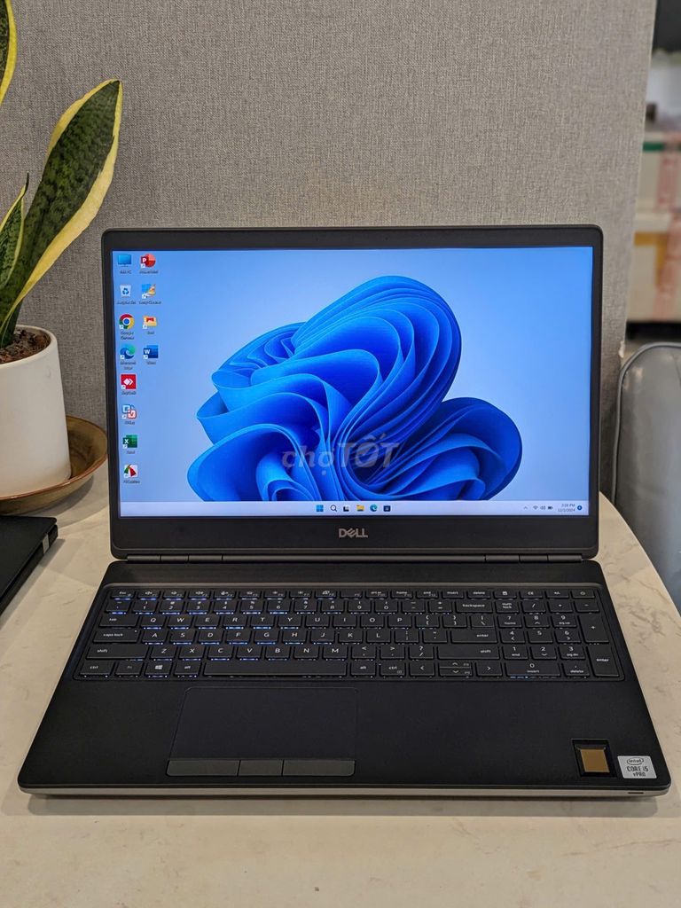 DELL PRECISION 7550/I5-10400H/T2000 4GB|500NITS