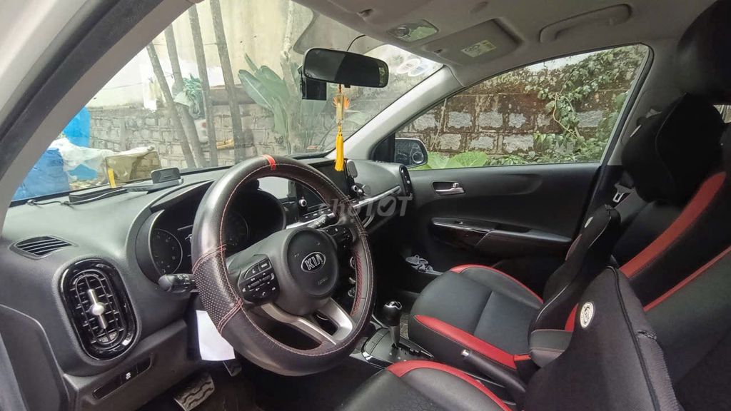 Линия Kia Morning GT 2021, белая, 34 000 км