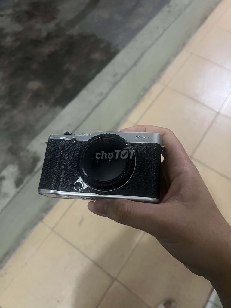 Máy ảnh Fujifilm X-M1 Đen bạc. Mua bán Máy ảnh, Máy quay tại Thành phố Hải Dương Hải Dương được đăng bởi Thành Dương hình 1