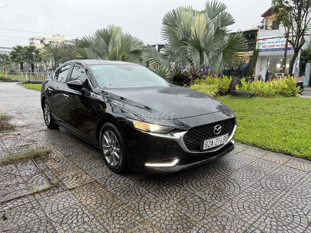 Mazda 3 2020 1.5L Luxury - 50000 km