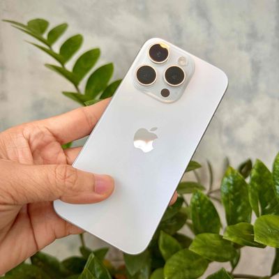 iPhone 15 Pro 256Gb Trắng Quốc Tế Có Sim. Mua bán Điện thoại tại Quận Bình Thạnh Tp Hồ Chí Minh được đăng bởi Thái Store