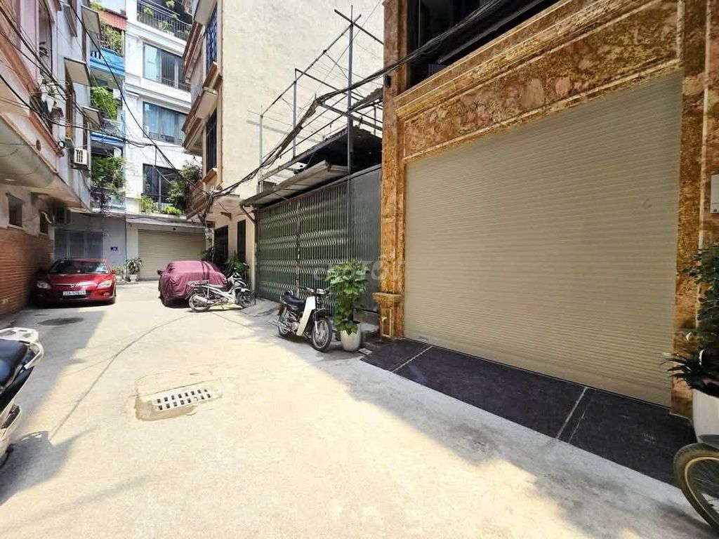 Продам 7-этажный дом с лифтом, избегание автомобилей, 34 м2, 16,5 млрд