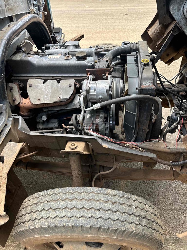 HYUNDAI hd65 đời 2000. Mua bán Xe tải, xe ben tại Thành phố Buôn Ma Thuột Đắk Lắk được đăng bởi Tran Hung hình 6