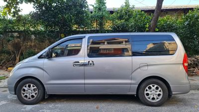 Hyundai Starex 2015 2.5D MT - 300000 km. Mua bán Ô tô tại Huyện Hòa Vang Đà Nẵng được đăng bởi Quốc Huy hình 1