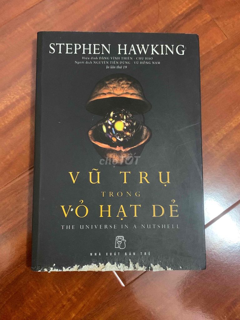 Sách Vũ trụ trong vỏ hạt dẻ. Mua bán Sách tại Quận Đống Đa Hà Nội được đăng bởi Trang Doan hình 1