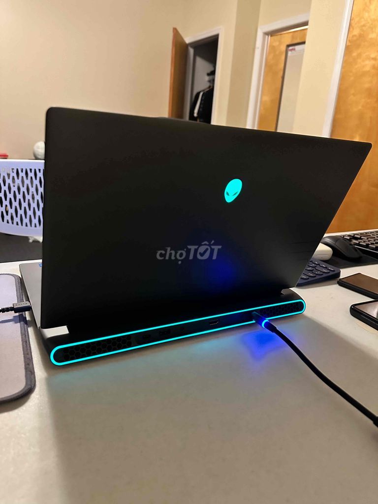 máy tính dell alienware m15 r7