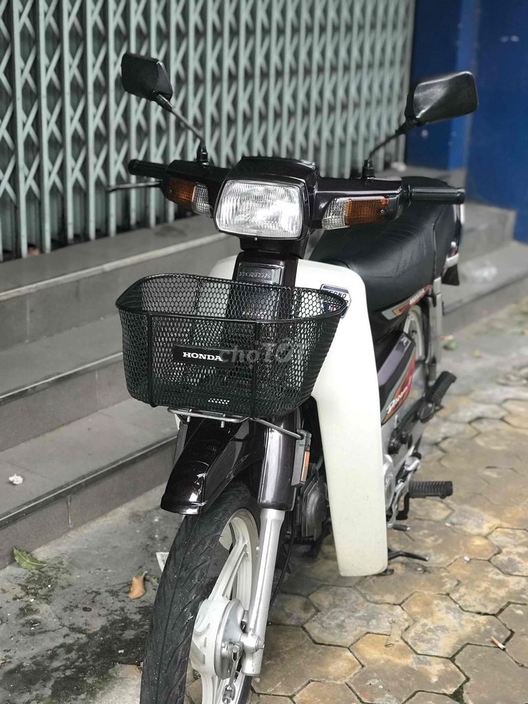 Honda Dream Thai 7-значный. Госномер Хошимина, 1 хозяин, нотариус