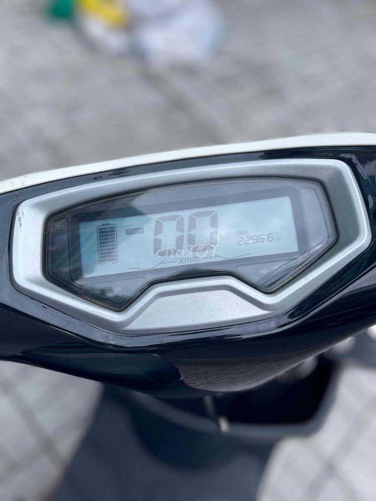 Xe máy điện Yadea S3 Pro Trắng bọc keo bstp