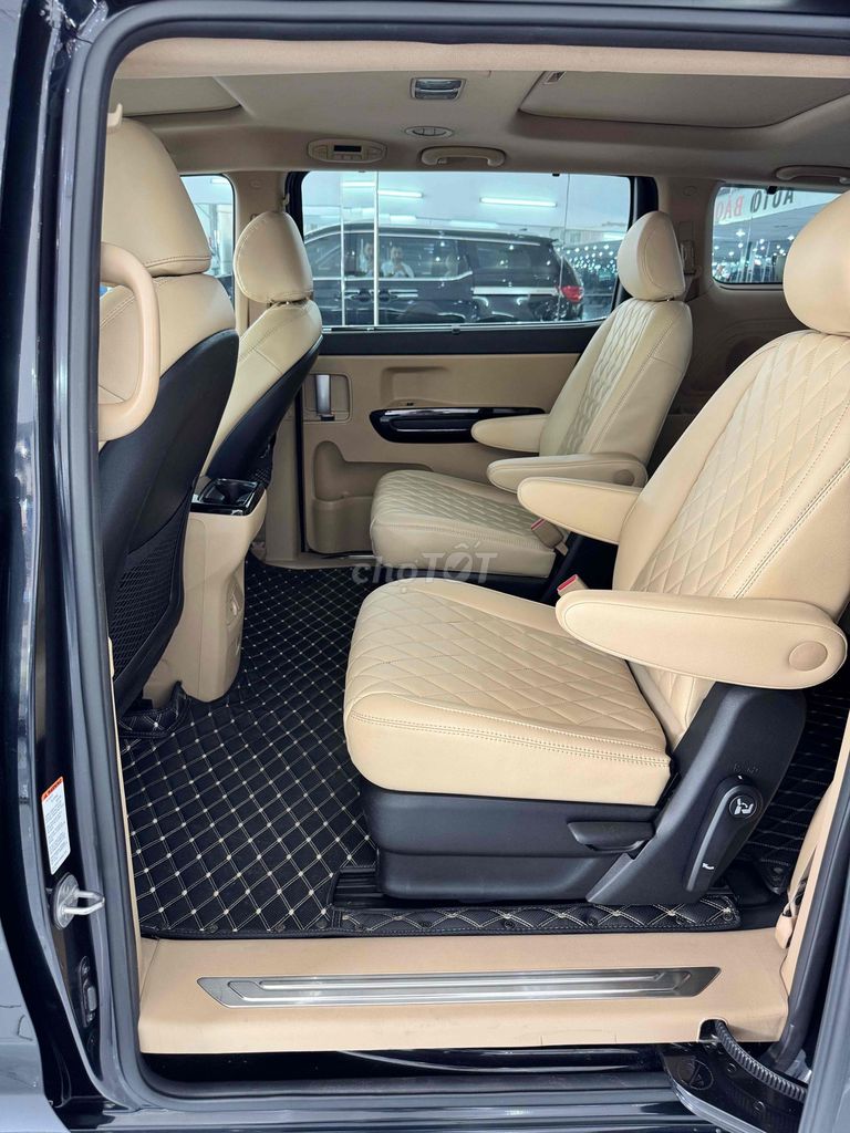 Kia Sedona 2018 2.2 DATH - 90000 km. Mua bán Ô tô tại Huyện Bình Chánh Tp Hồ Chí Minh được đăng bởi Anh Khoa hình 7