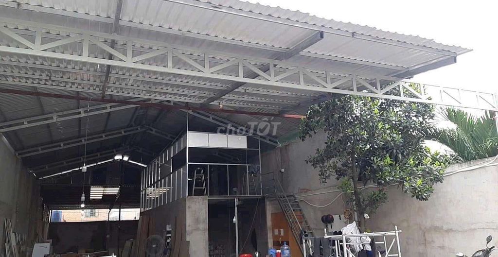 Kho mặt tiền Tam Đông 1-Thới Tam Thôn-Hóc Môn.Dt 11x38~386m2~11,6ty