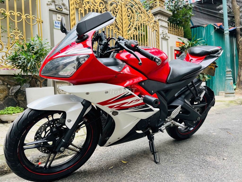 YAMAHA R15V2 ĐỎ TRẮNG MÁY NGUYÊN