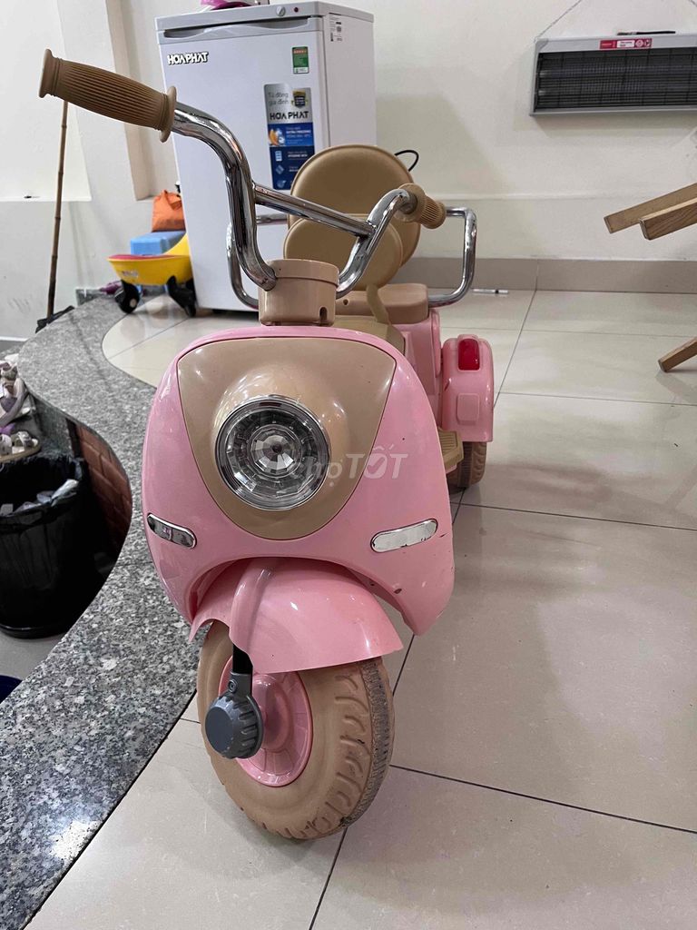 Xe máy điện trẻ em 2 mô tơ Hồng Nâu. Mua bán Mẹ và bé tại Quận Tây Hồ Hà Nội được đăng bởi Trịnh Tuấn hình 1