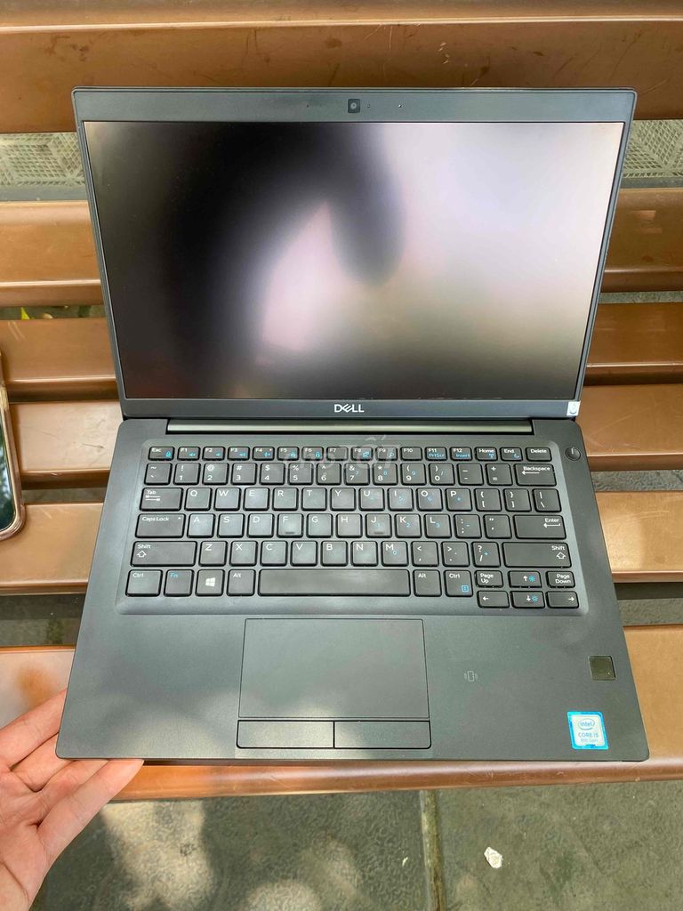 Dell Latitude 7390 i5 8350 13.3 inch 8GB/256GB. Mua bán Laptop tại Quận Đống Đa Hà Nội được đăng bởi Hieuz LapTop Gia Re hình 1