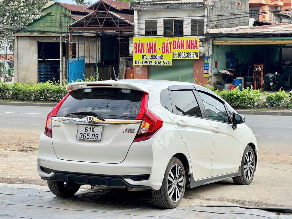 Honda Jazz 2018 RS 38.000 km. Mua bán Ô tô tại Thành phố Thủ Dầu Một Bình Dương được đăng bởi Quốc việt  hình 4