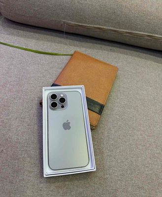 iphone15pro 512gb natural qtế mỹ pin85 zin áp suất
