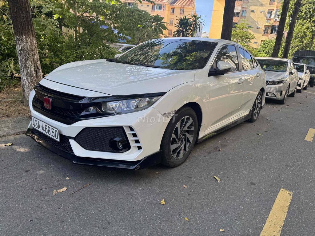 Honda Civic 2019 E 1.8 AT - 47000 km. Mua bán Ô tô tại Quận Hải Châu Đà Nẵng được đăng bởi Ngô Phi Đạt hình 2