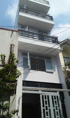 *** 2,6 tr Chính Chủ, Phòng Trọ riêng WC gần FTU, UTH, Hutech