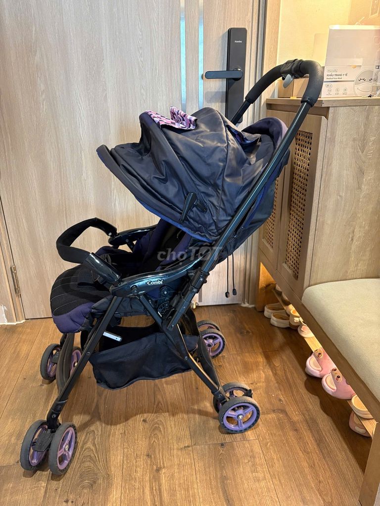 Xe đẩy Combi gấp gọn tím đen. Mua bán Mẹ và bé tại Thành phố Thủ Đức Tp Hồ Chí Minh được đăng bởi Thanh Tâm hình 1