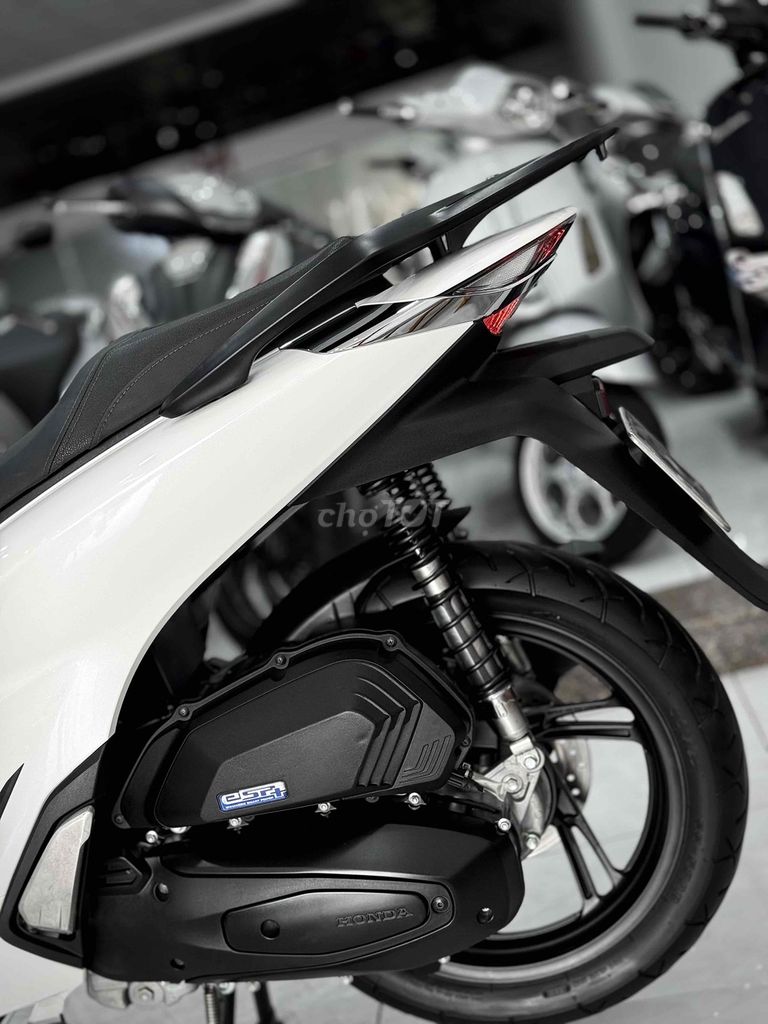 Sh125i 2023 Lướt chính chủ ký ( Hỗ trợ Trả GÓP ) 🔥. Mua bán Xe máy tại Thị xã Phú Mỹ Bà Rịa - Vũng Tàu được đăng bởi Cửa Hàng Xe Máy Phú Mỹ hình 9