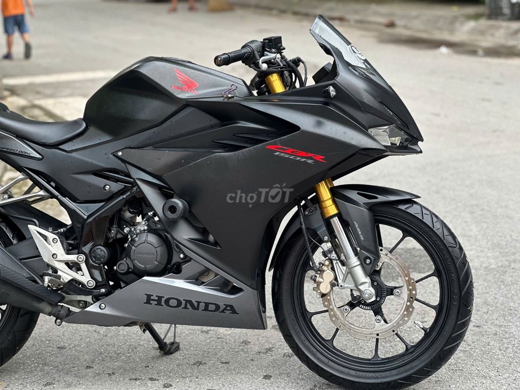 Honda CBR 150 2023 có trả góp trao đổi ✅. Mua bán Xe máy tại Quận Thanh Xuân Hà Nội được đăng bởi Phú Lý hình 6