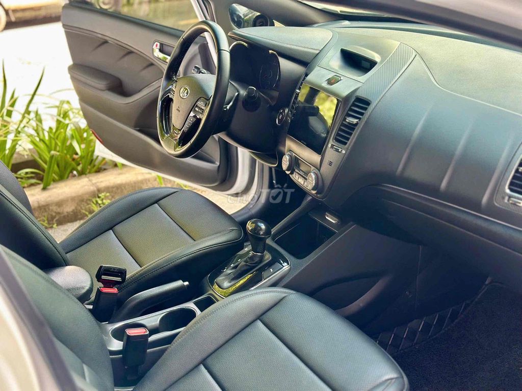 Kia Cerato 2017 1.6 AT - 70000 km. Mua bán Ô tô tại Thành phố Thủ Đức Tp Hồ Chí Minh được đăng bởi Đặng Tú Nguyên hình 11