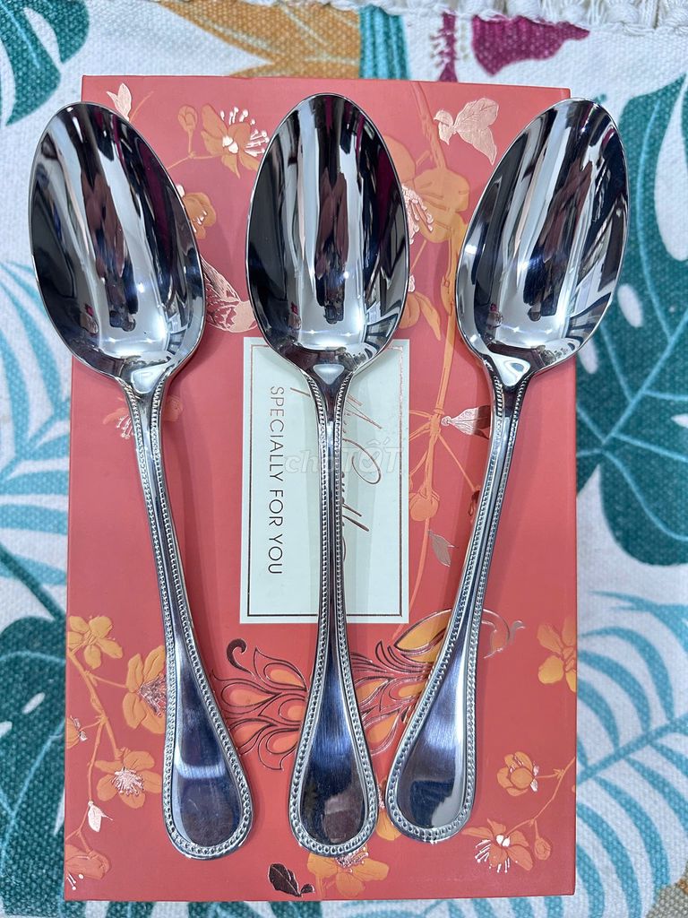 Muỗng Wedgwood Inox 18/10 Bạc Mới. Mua bán Dụng cụ nhà bếp tại Quận Phú Nhuận Tp Hồ Chí Minh được đăng bởi LOGISTICS -VIET NAM WHITE LOTUS hình 1