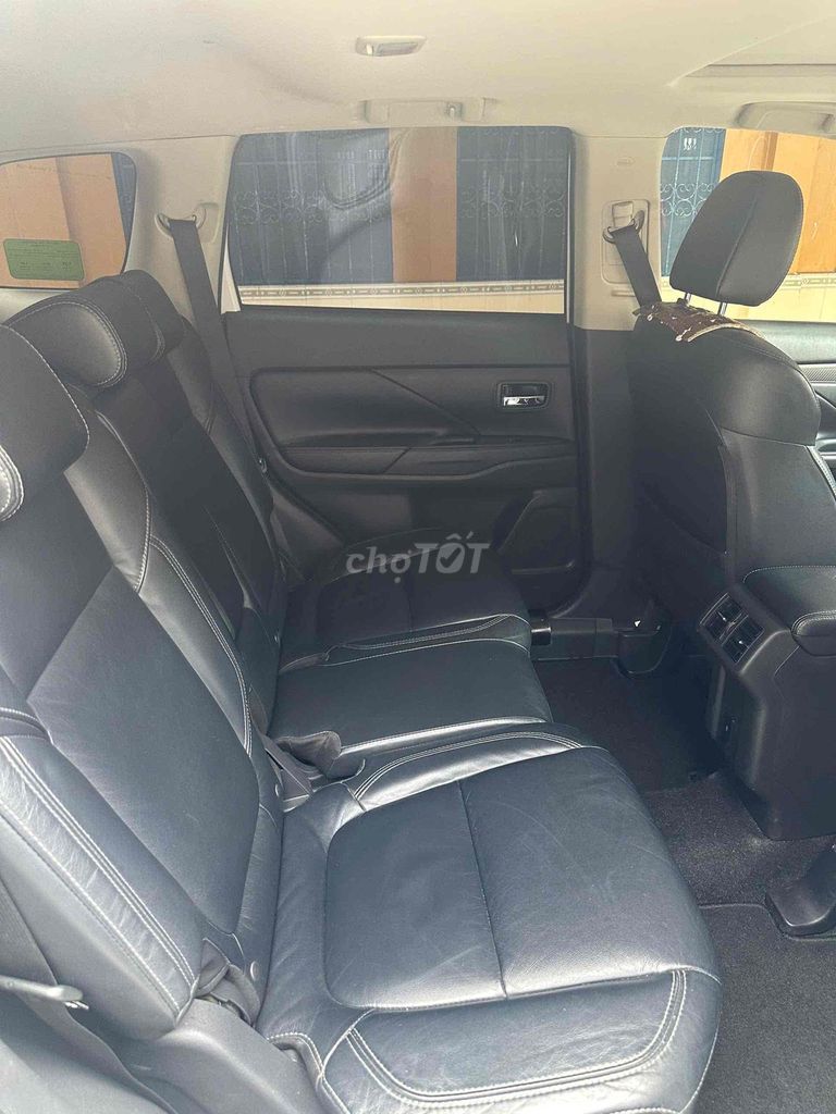 Mitsubishi Outlander Premium 2020 - 150000 km. Mua bán Ô tô tại Thành phố Vũng Tàu Bà Rịa - Vũng Tàu được đăng bởi Fan xi păng hình 3