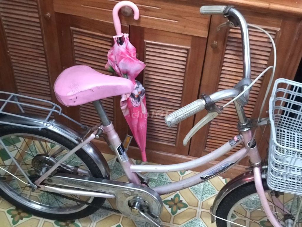 Xe 20inch nguyên bản ko hỏng gì rất chắc chắn,. Mua bán Xe đạp tại Quận Hà Đông Hà Nội được đăng bởi Anh Tiến hình 3