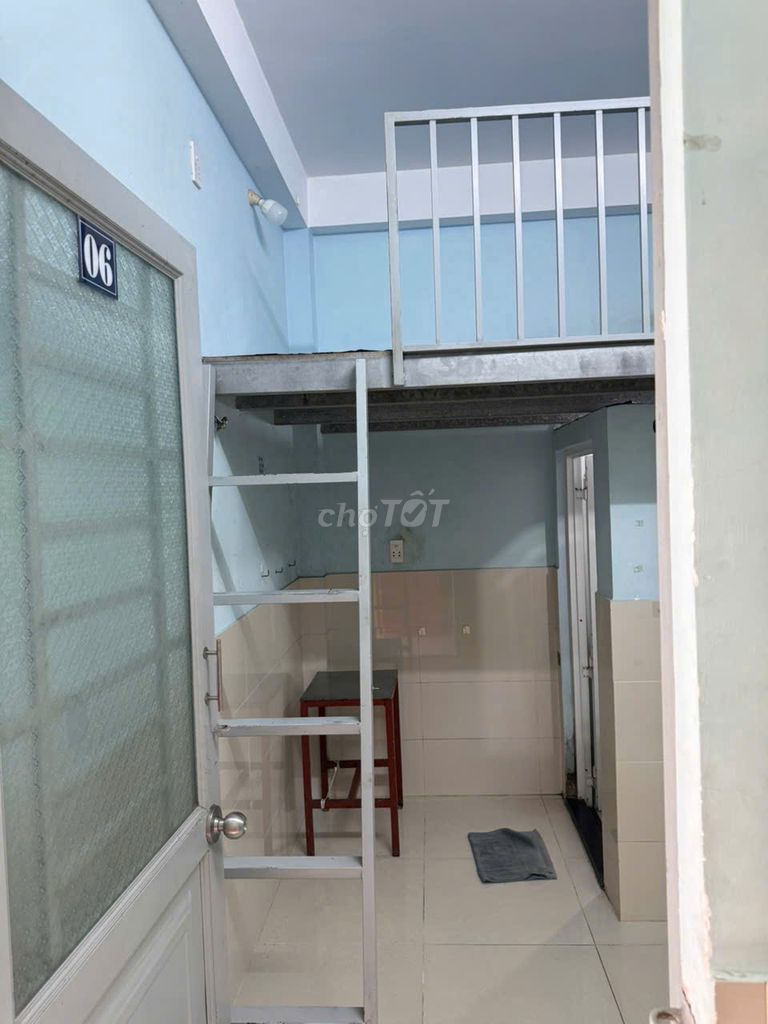 CHO THUÊ PHÒNG TRỌ GẦN ĐH CÔNG THƯƠNG 2,7TR