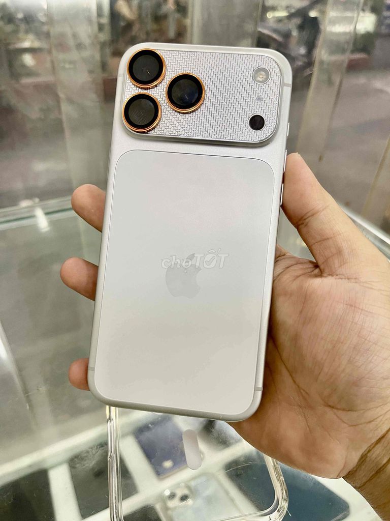 Apple iPhone 17 Pro Max 256GB Bạc Like New. Mua bán Điện thoại tại Quận Nam Từ Liêm Hà Nội được đăng bởi TUẤN PHƯƠNG hình 1