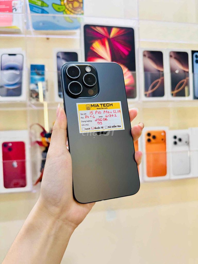 Apple iPhone 15 Pro Max LL/A 256GB 99%. Mua bán Điện thoại tại Quận Ba Đình Hà Nội được đăng bởi Huy Trần hình 1