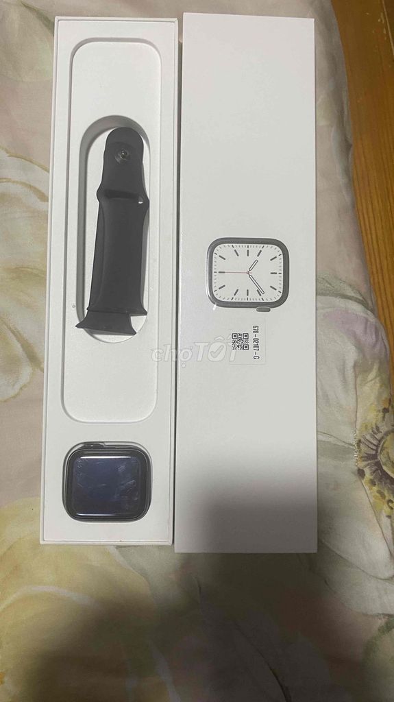 Apple Watch SE (GPS) Thế hệ 2 Đen. Mua bán Thiết bị đeo thông minh tại Quận Ba Đình Hà Nội được đăng bởi UNILIFE hình 1