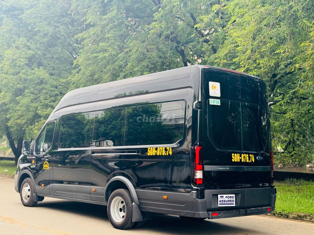 FORD TRANSIT PREMIUM 18C 2025. Mua bán Ô tô tại Quận 1 Tp Hồ Chí Minh được đăng bởi Ms Ly Bến Thành Ford hình 4