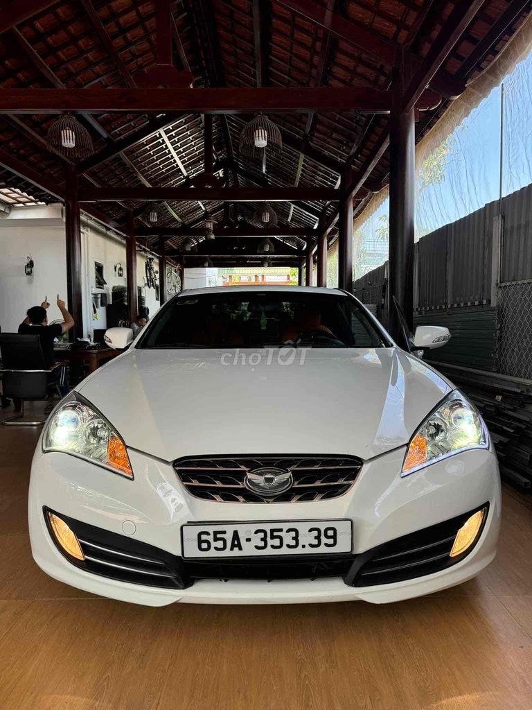 Hyundai Genesis 2009 - 78000 km