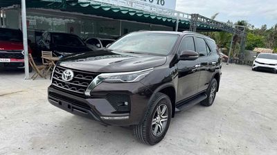 Toyota Fortuner 2022 2.4L 4x2 AT máy dầu tự động