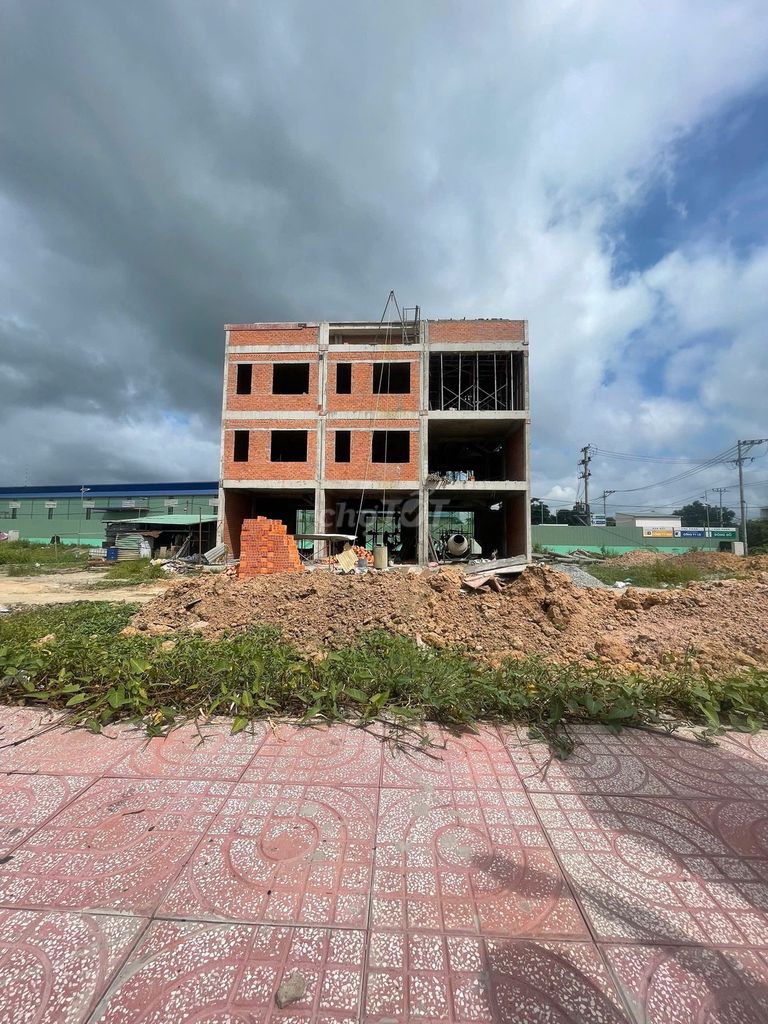 Đất Bình Chánh giá ngộp, 1 tỷ 65, công chứng ngay và liền.