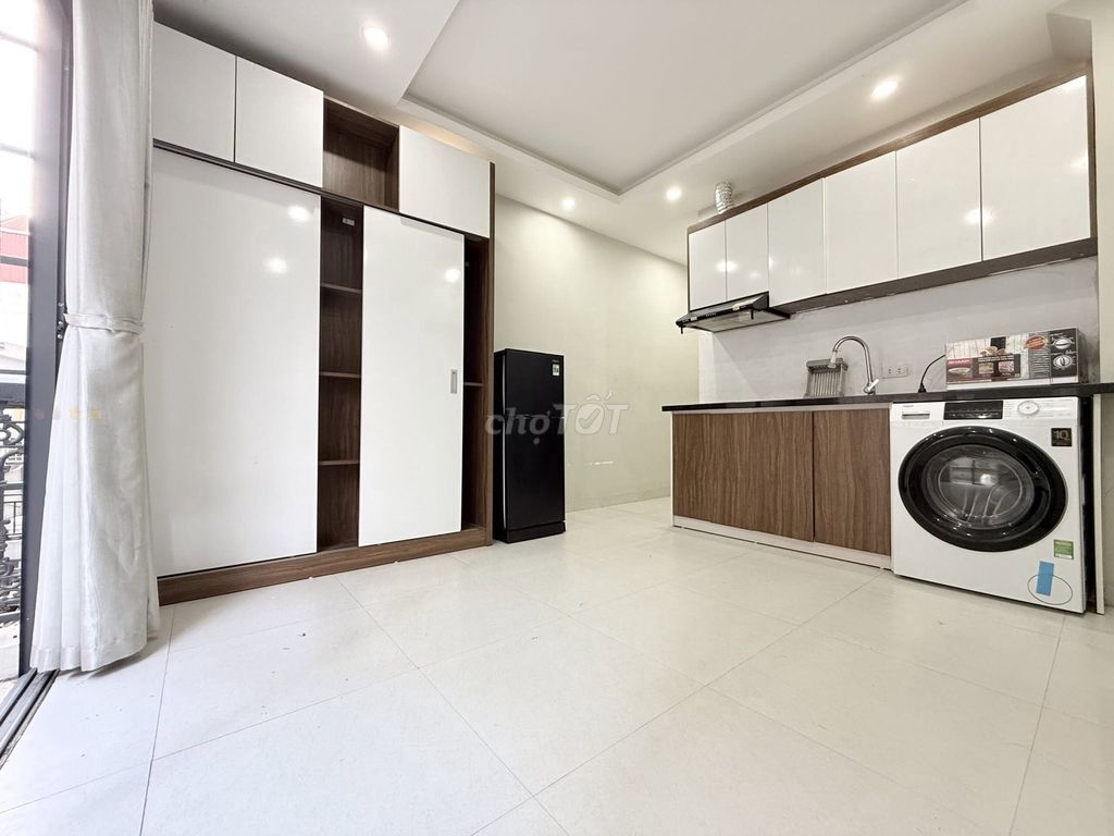 Недавно построенный хостел 91 Hoang Mai, недалеко от здания Bach - Kinh