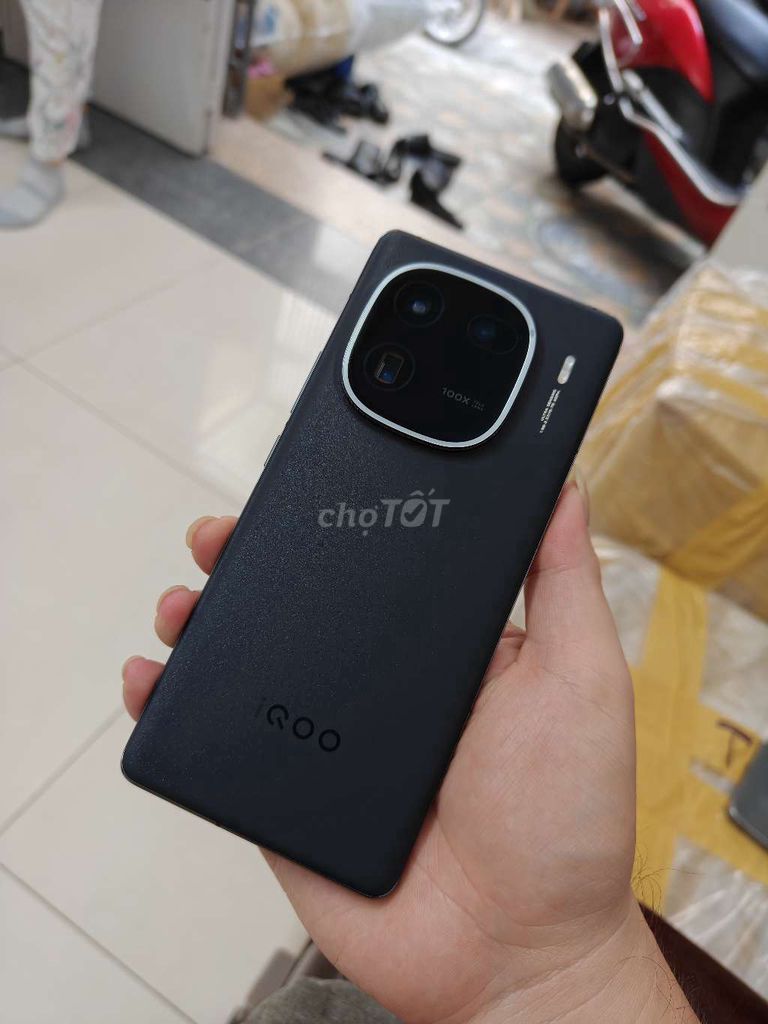 IQoo 12 Pro(12/256)fullbox đẹp 99% pin 97% gl. Mua bán Điện thoại tại Quận 5 Tp Hồ Chí Minh được đăng bởi Strawberry Mobile hình 1