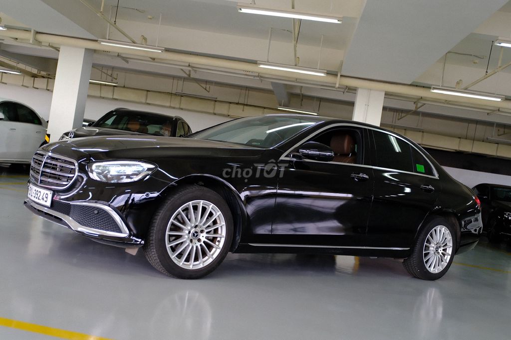Mercedes-Benz E200 EXCLUSIVE Đen 7400 km. Mua bán Ô tô tại Quận 7 Tp Hồ Chí Minh được đăng bởi NGỌC ANH MERCEDES PMH hình 9