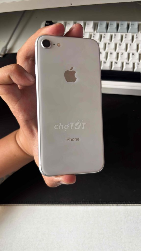 Apple iPhone 8 Trắng 82%. Mua bán Điện thoại tại Quận Bình Thạnh Tp Hồ Chí Minh được đăng bởi Ngọc Anh  hình 1