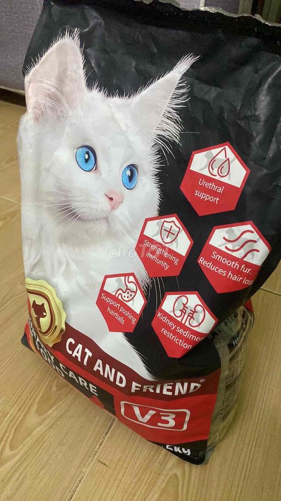 Thức ăn cho mèo Cat and Friend V3. Mua bán Phụ kiện, Thức ăn, Dịch vụ tại Thành phố Thủ Đức Tp Hồ Chí Minh được đăng bởi Hoàng vân hình 1